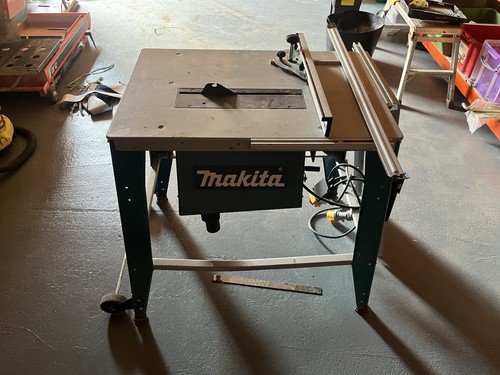 Makita table saw - saw, 110v