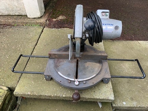 Makita 2400 table saw - table,